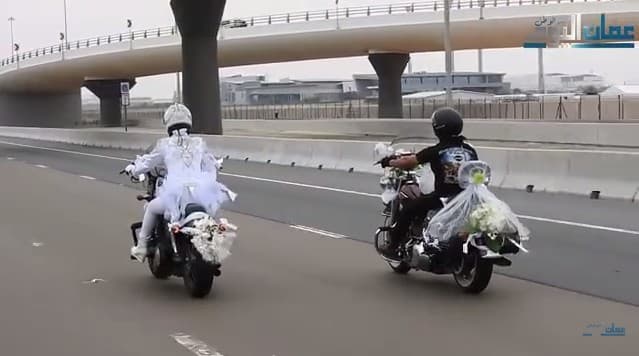 Motosikl mingan kelin va kuyov 40 nafar internet foydalanuvchisini sudga berdi