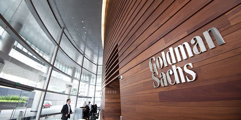 Bloomberg: Каддафий жамғармаси Goldman Sachs сабабли 1,2 млрд доллар йўқотган