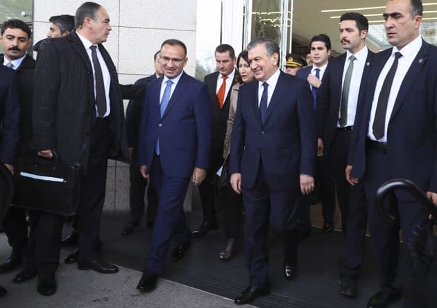 Shavkat Mirziyoyev Istanbulga bordi