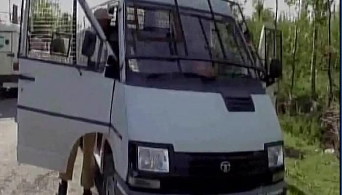 Kashmirda inkassatorlarga uyushtirilgan hujum oqibatida 7 kishi halok bo‘ldi