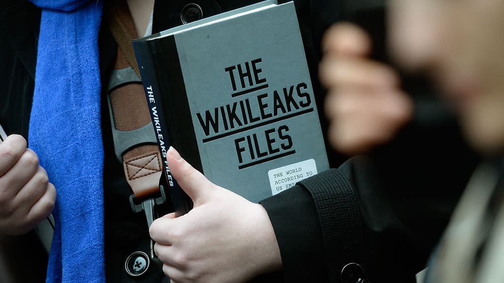 Wikileaks Франция президентлигига номзод 2 сиёсатчи бўйича деярли 5 минг ҳужжатни тақдим этди