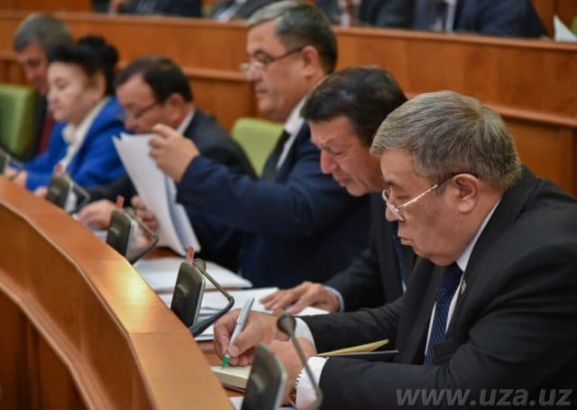 Senatorlar «Korrupsiyaga qarshi kurashish to‘g‘risida»gi qonunni ma'qulladi