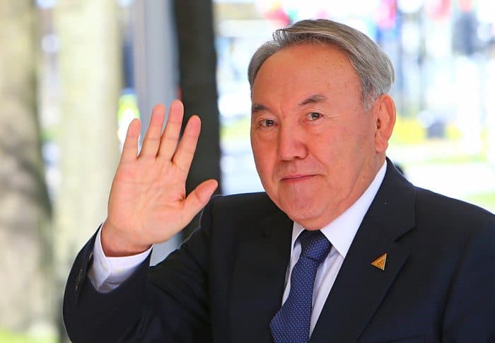 Nursulton Nazarboyev Qirg‘izistonning yangi prezidentini tabrikladi