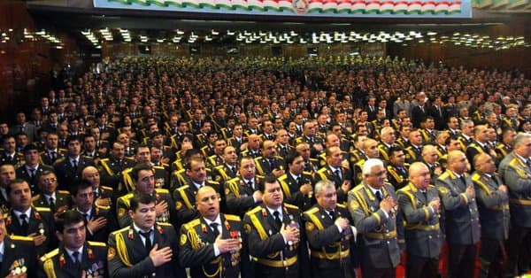 Tojikistonda 10 militsioner oza olmadi. Ular ishdan bo‘shatildi