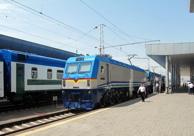 2494 nafar bitiruvchi "O‘zbekiston temir yo‘llari" korxonalariga taqsimlandi