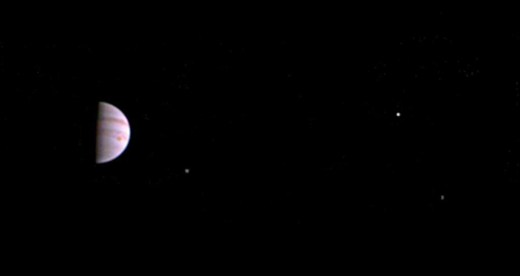 NASA «Yuno» tomonidan olingan Yupiter suratini namoyish etdi