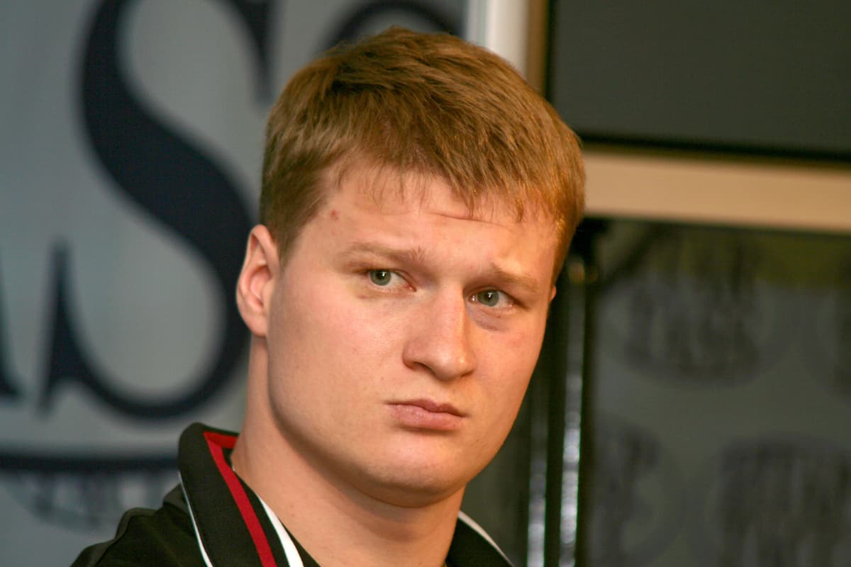 Rossiyalik bokschi Povetkin advokati bokschining diskvalifikatsiyasi haqidagi xabarni rad etdi
