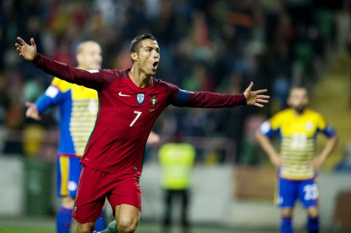Ronaldu Portugaliya terma jamoasidagi dastlabki pokeriga erishdi