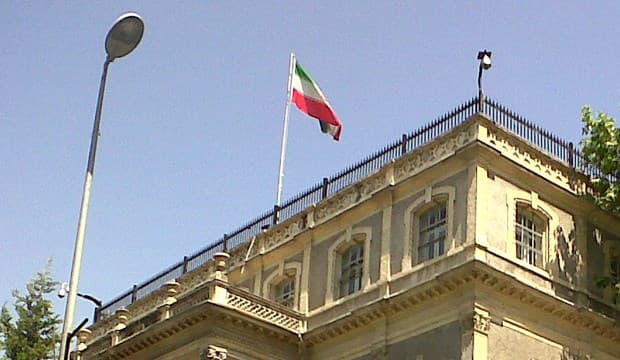 Eron Turkiyadagi konsulliklarini yopib qo‘ydi 