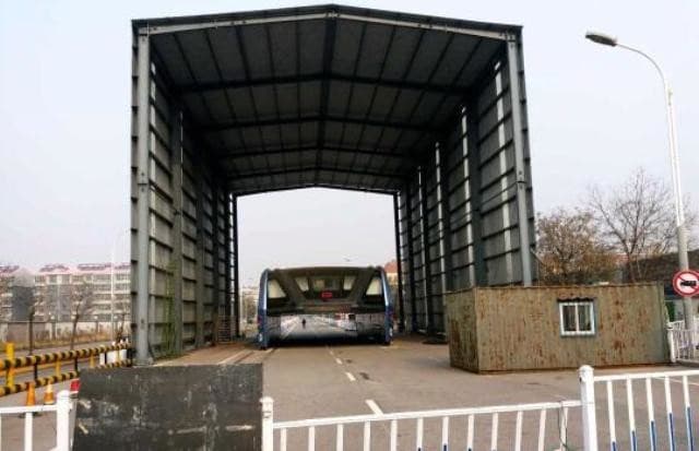 Xitoyning yangi portal avtobusi yaratuvchilari "yo‘qolib qoldilar"