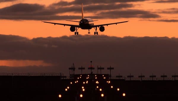 OAV: Rossiya aviakompaniyalari davlat yordamiga muhtoj