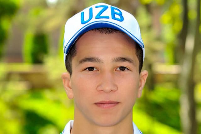 Kurashchi Ilhom Bahromov yoshlar o‘rtasidagi JChda kumush medalni qo‘lga kiritdi