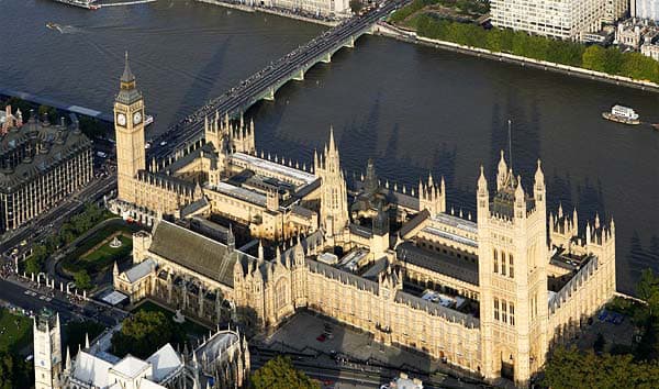 Terrorchilar Britaniya parlamentiga bostirib kira olishiga ketadigan vaqt ma'lum qilindi 