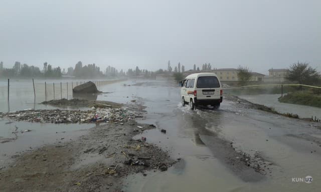Fotoreportaj: Suv ostida qolgan mahalla