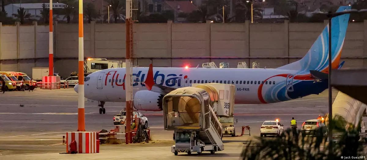 Учувчига пичоқ билан ҳужум: Flydubai Исроилга барча рейсларини тўхтатди
