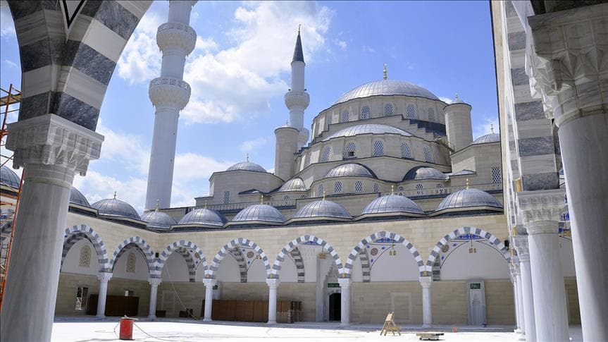 Bishkekda O‘rta Osiyodagi eng katta masjid qad rostladi