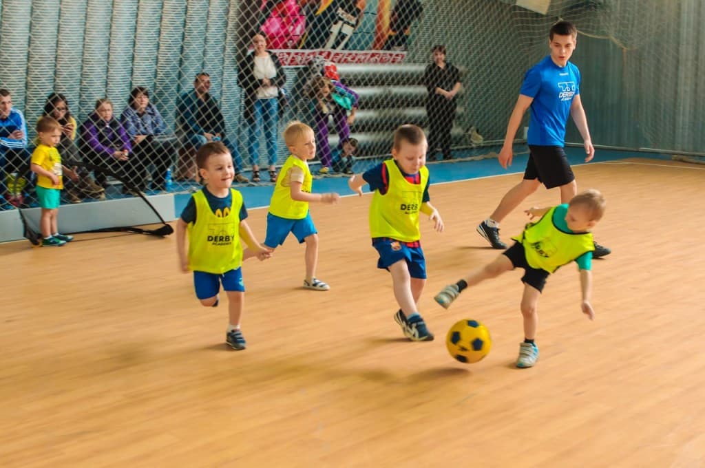 Qozog‘istonda futbol maktab darsliklariga kiritildi