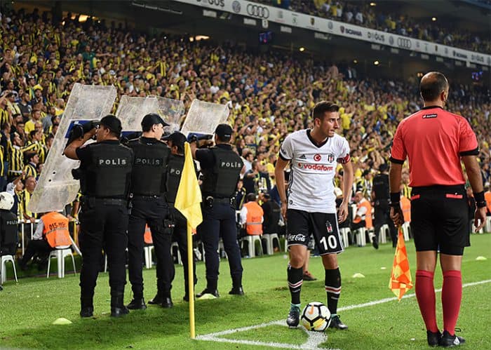 Istanbul derbisi. Juda xavfli derbi