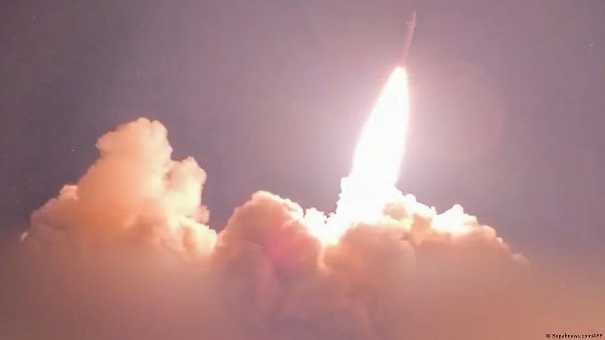 Axios: Eron Iordaniyadagi AQSh harbiy bazasiga raketa uchirdi