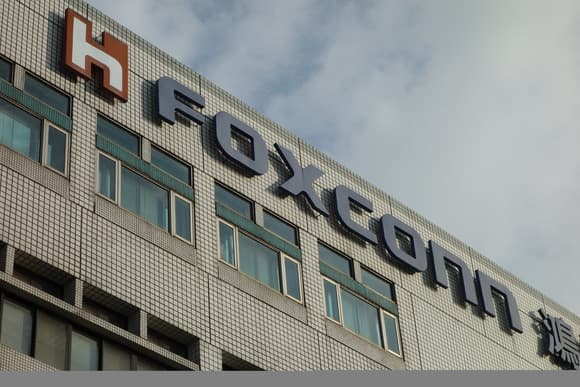 Foxconn kompaniyasi AQShda zavod qurish imkoniyatini ko‘rib chiqmoqda 