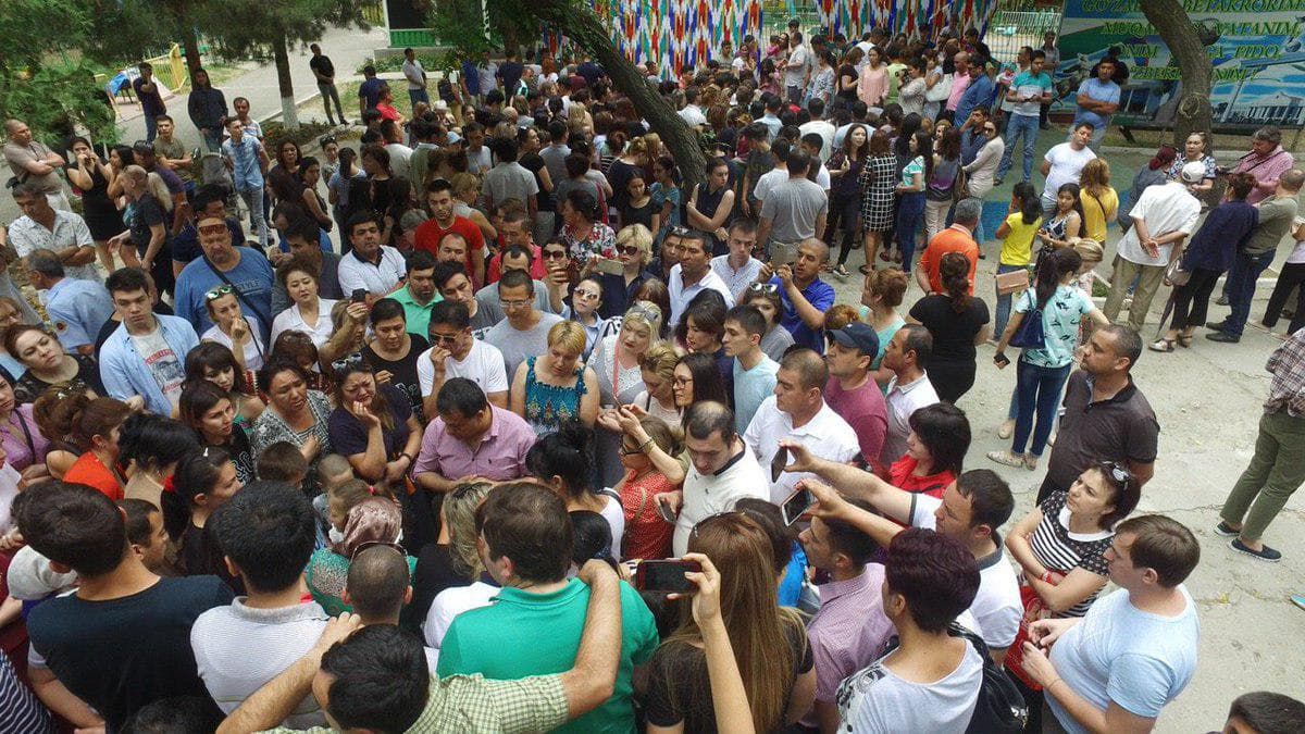 Toshkentda yuzlab kishilar talabani kaltaklagan bezorilarni jazolash so‘ralgan petitsiyani imzolashdi