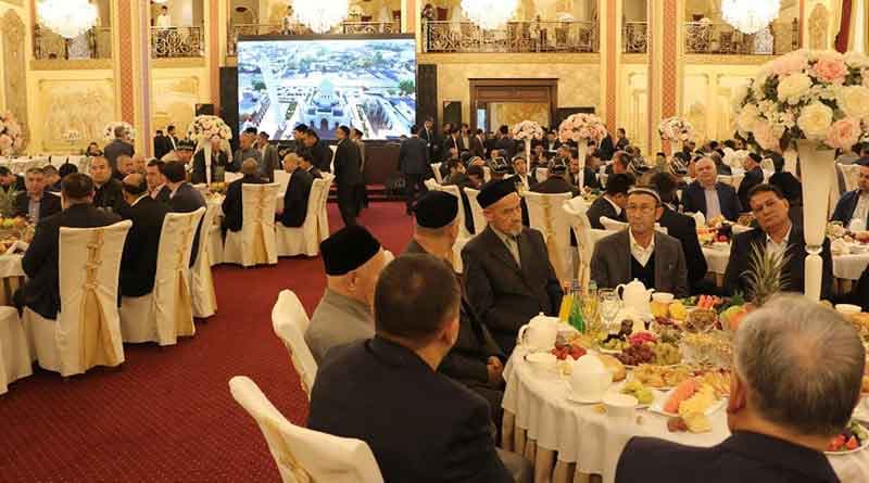 “Islom ota” jome' masjidi ochilishi munosabati bilan ehson oshi berildi