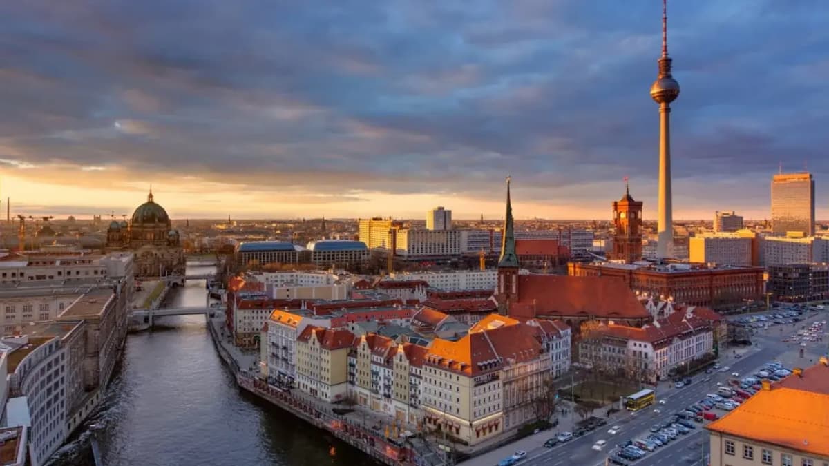 Oʻzbekistonliklar Germaniyada qurilish sohasiga ishga taklif qilinyapti. Oylik -2500 yevro