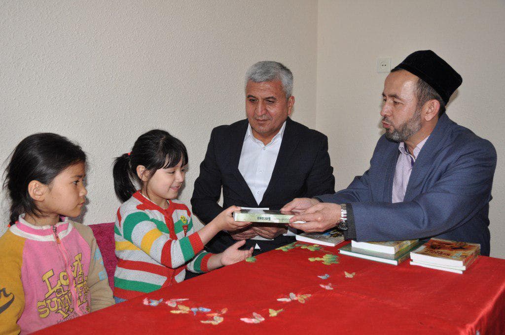 Toshkentdagi jome masjidlar imom xatiblari ota-onalar bilan suhbat o‘tkazishmoqda