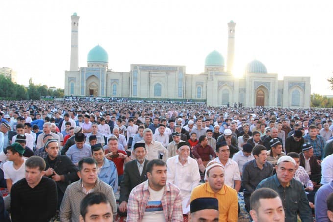 Toshkentdagi «Hazrati imom» masjidida Qurbon hayiti namozi o‘qildi 