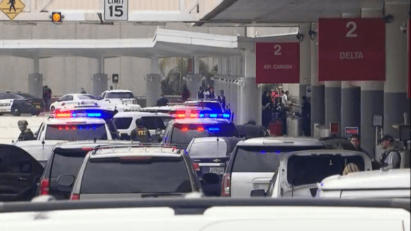 Floridadagi aeroportda otishmani sodir etgan kimsa shaxsi aniqlandi