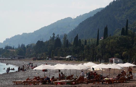 Abxaziyada rossiyalik sayyohlarga hujum qilindi, bir kishi halok bo‘ldi