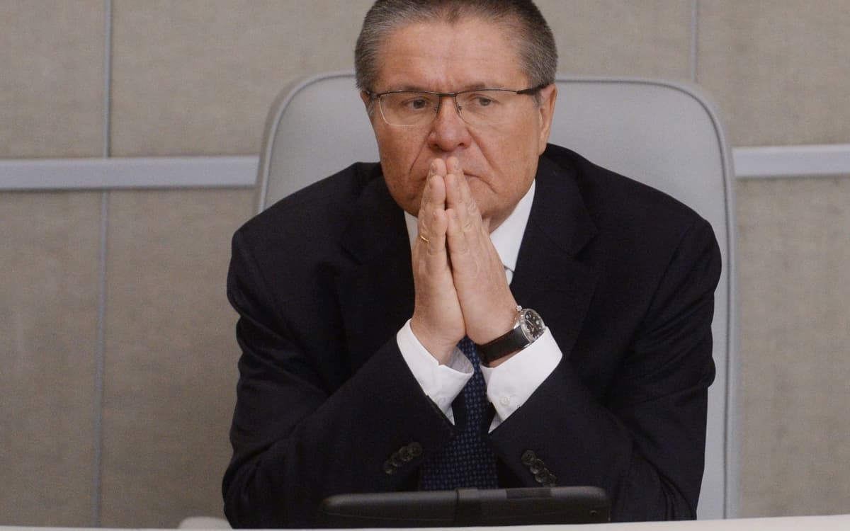 Putin ikki million dollar pora olgan amaldorni o‘z lavozimidan ozod etdi