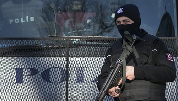 Turkiya IIV: Bursa teraktlarini Kurdiston ishchilar partiyasi a'zosi amalga oshirgan