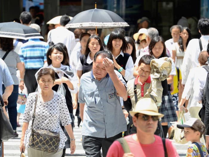 Yaponiyadagi jazirama sabab 900 ga yaqin kishi shifoxonaga tushdi