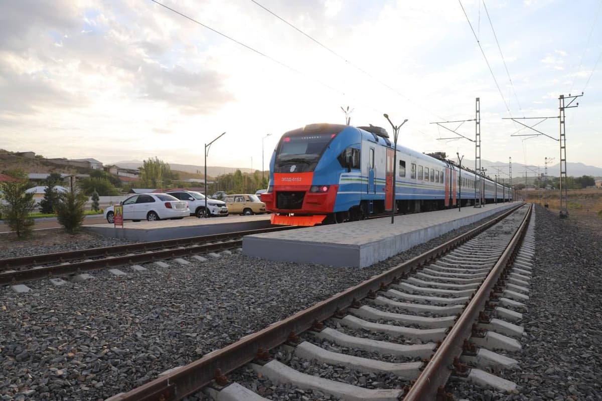 Parkent-Toshkent yoʻnalishida elektropoyezd qatnovi yoʻlga qoʻyildi