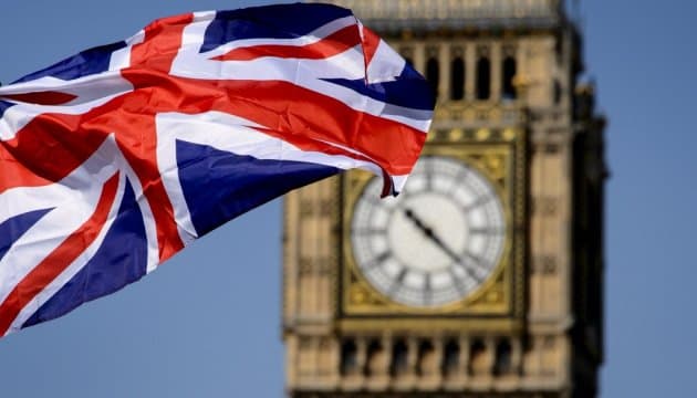 Britaniya parlamenti muddatdan avval o‘tkaziladigan saylovlar sanasini tasdiqladi