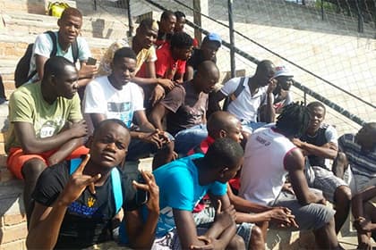 2 yil davomida maosh olmagan zimbabvelik futbolchilar ish tashlash uyushtirishdi
