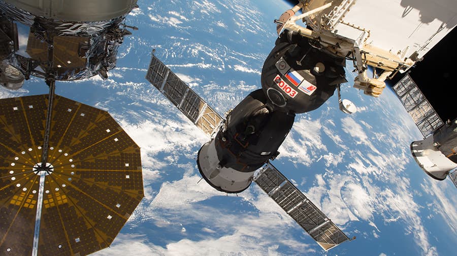 "Soyuz-MS" kemasi ekipajining qo‘nishini 200 ga yaqin qutqaruvchi ta'minlaydi