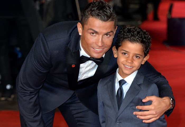 Ronalduning o‘g‘li otasi uslubida gol urdi