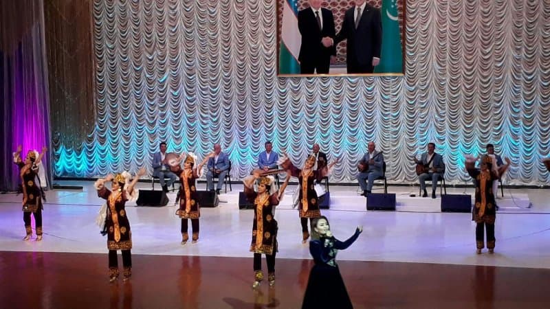 Turkmanistonda O‘zbekiston madaniyati kunlari boshlandi. Turkistonda esa boshqa festival yakunlandi
