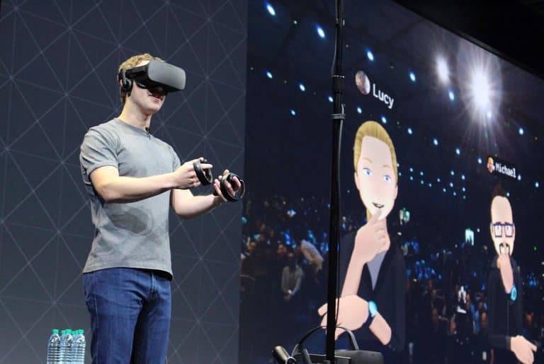 Facebook virtual reallik texnologiyasiga 2 milliard dollar investitsiya kiritadi