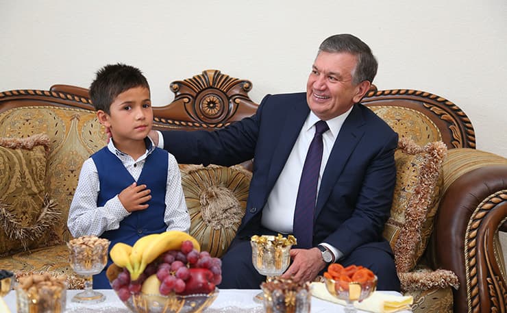 Shavkat Mirziyoyev asosiy e'tiborni yoshlarga qaratmoqda
