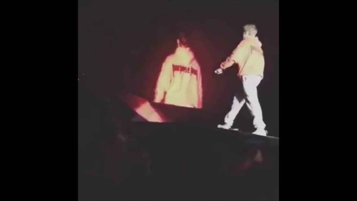 Jastin Biber konsert vaqtida sahnadan ketib qoldi
