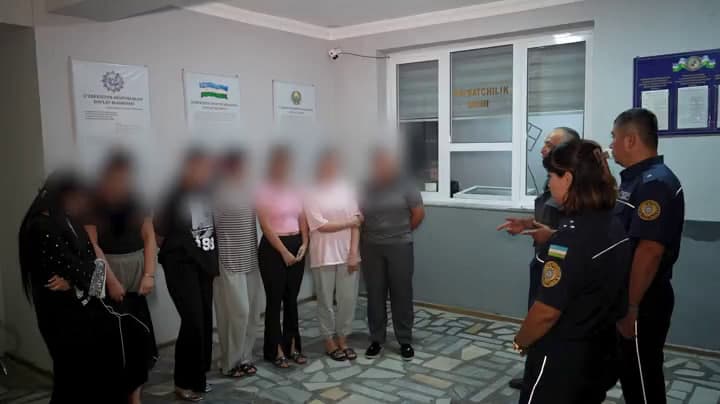 В Андижане семь женщин арестованы на пять суток за массовую драку