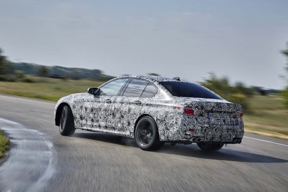 Yangi BMW M5 sinovdan o‘tkazilmoqda (video+foto)