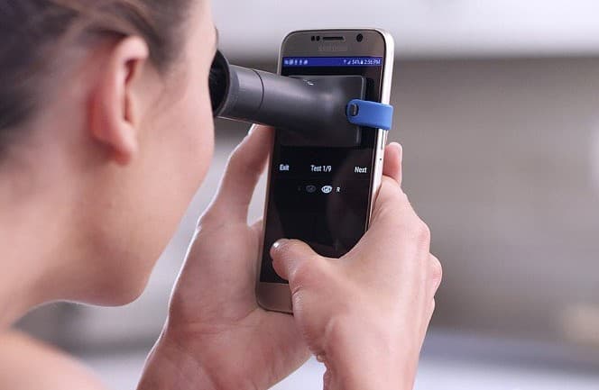 EyeQue - Mobil ko‘z shifokori (Foto va video)
