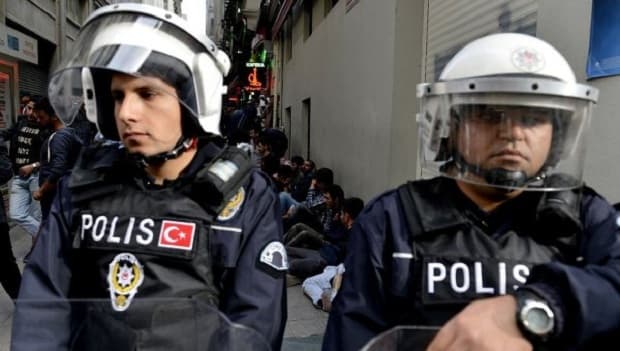 Turkiyada qurolli qo‘zg‘olonga tayyorlanishda gumon qilinib, 834 kishi qo‘lga olindi