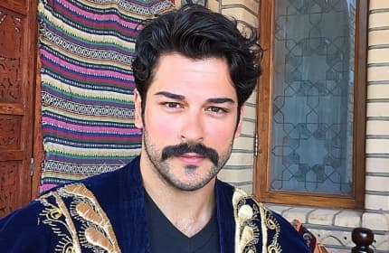 Turk kinoyulduzi Burak O‘zchivit uylandi (foto+video)