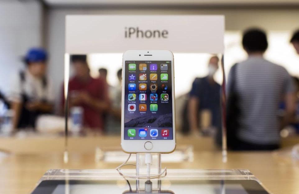 Apple milliardinchi iPhone sotilganini ma'lum qildi