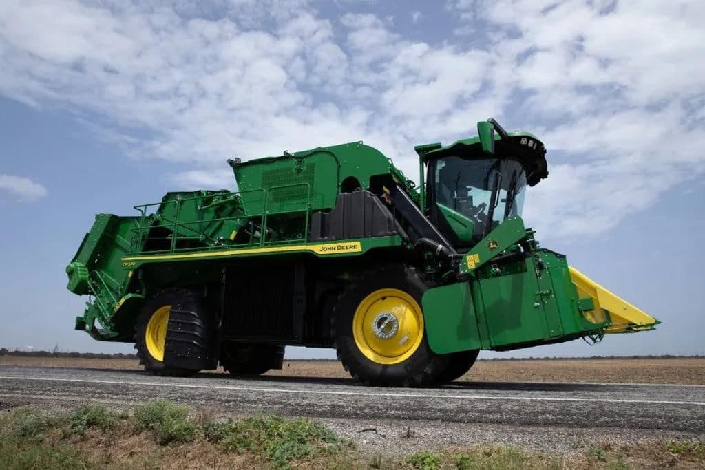 Пахтачилик модернизацияси: John Deere илғор рулонли техникаси Ўзбекистон кластерларига нима беради?